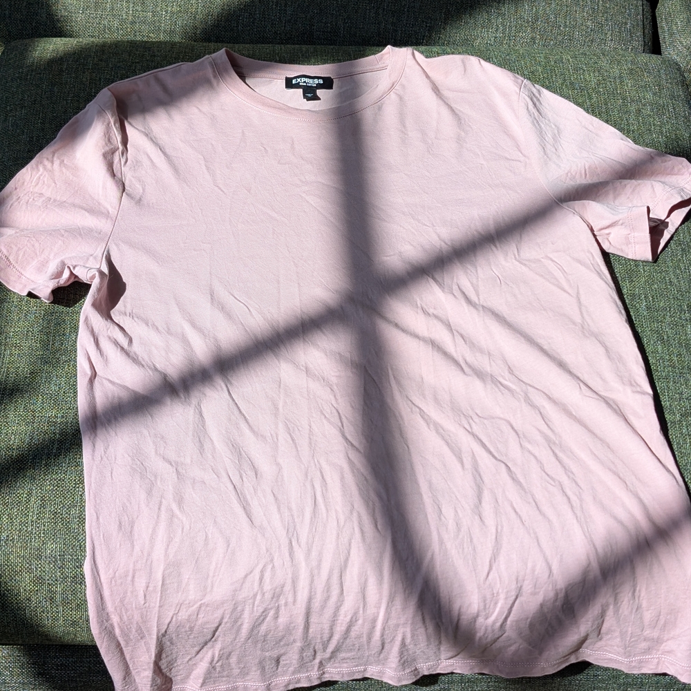 Express Light Pink Short Sleeve Tee